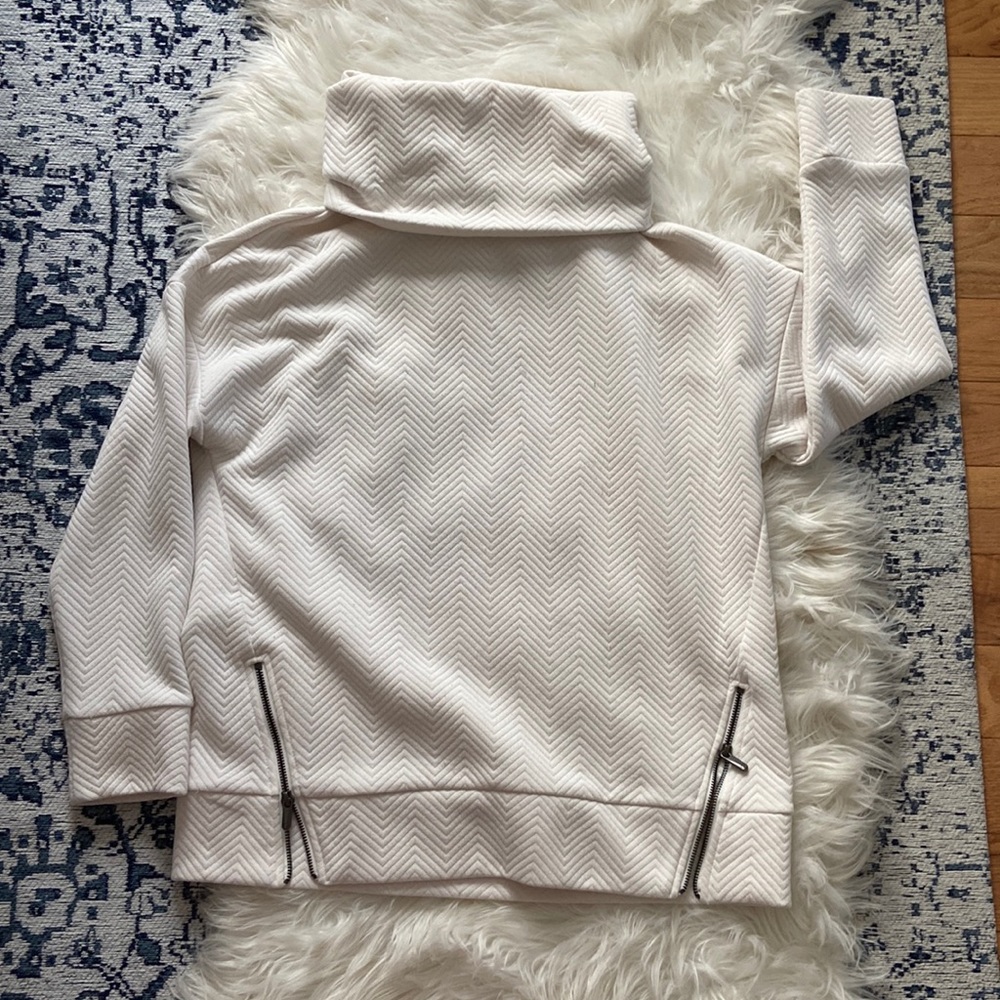 Gap Fit sweater